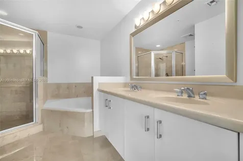 7900 Harbor Island Drive North Bay Village FL 33141