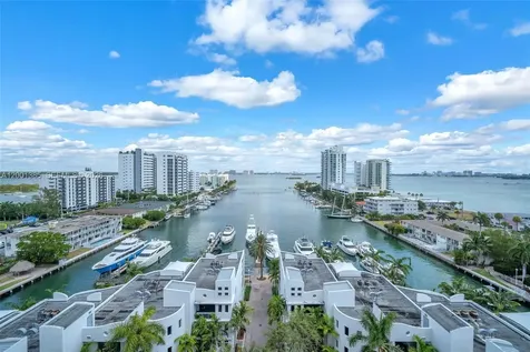 7900 Harbor Island Drive North Bay Village FL 33141