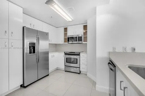 7900 Harbor Island Drive North Bay Village FL 33141