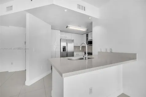 7900 Harbor Island Drive North Bay Village FL 33141