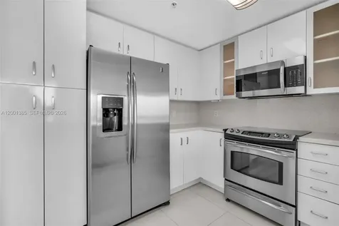 7900 Harbor Island Drive North Bay Village FL 33141