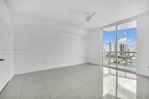 7900 Harbor Island Drive North Bay Village FL 33141