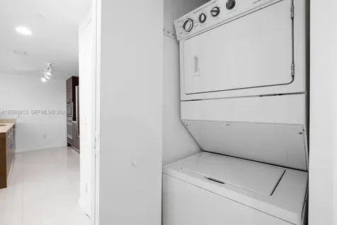 475 Brickell Avenue Miami FL 33131