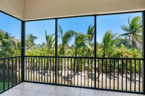 20335 W Country Club Drive Aventura FL 33180