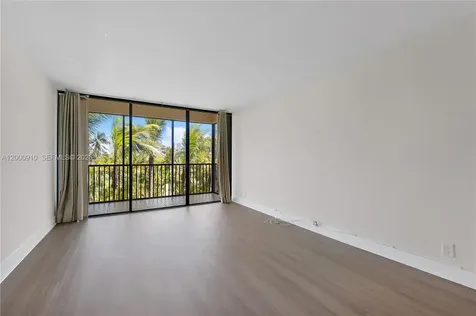 20335 W Country Club Drive Aventura FL 33180