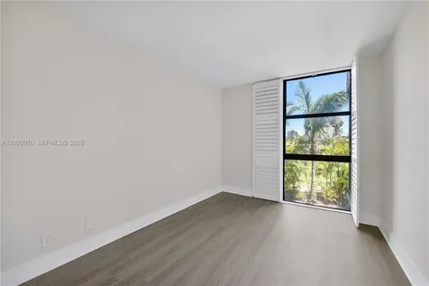 20335 W Country Club Drive Aventura FL 33180