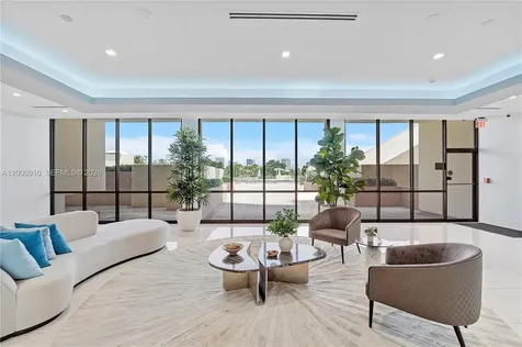 20335 W Country Club Drive Aventura FL 33180