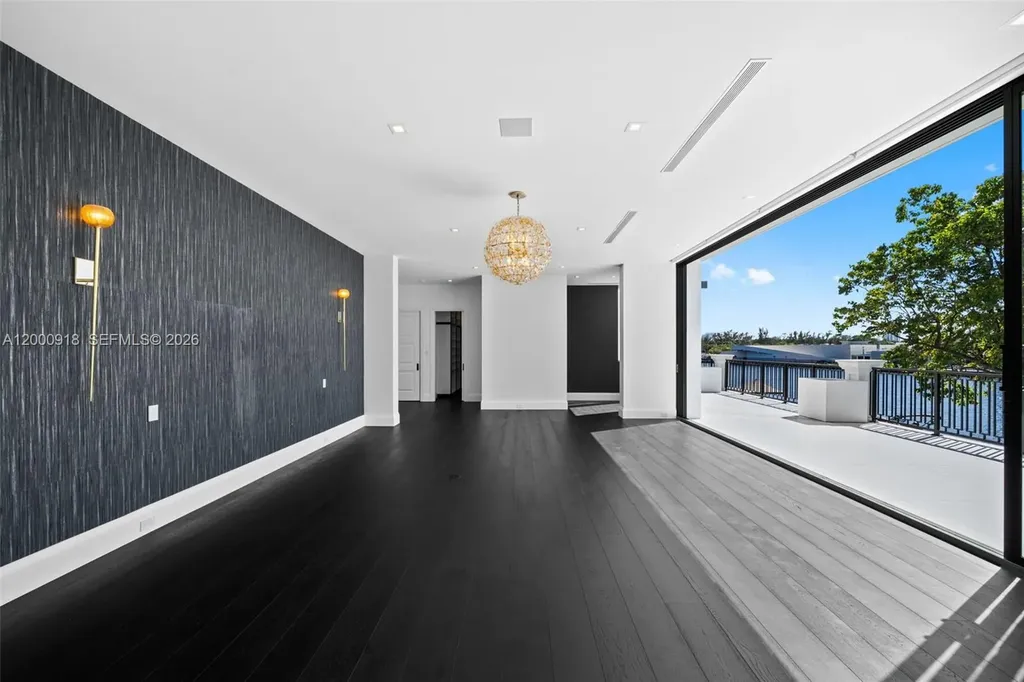 1239 Middle River Drive Fort Lauderdale FL 33304