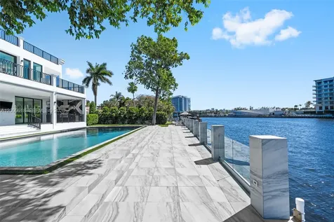 1239 Middle River Drive Fort Lauderdale FL 33304