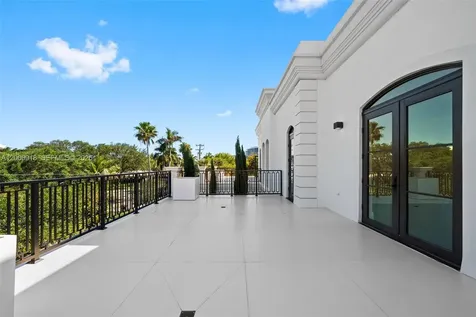1239 Middle River Drive Fort Lauderdale FL 33304
