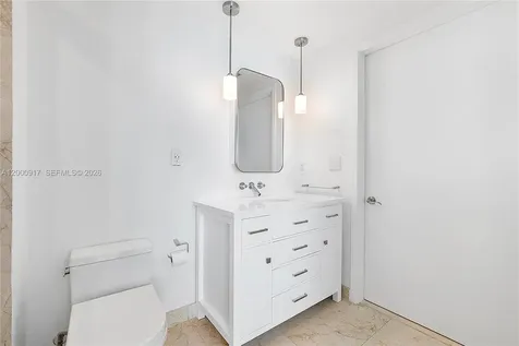 6000 Collins Avenue Miami Beach FL 33140