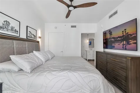 6000 Collins Avenue Miami Beach FL 33140