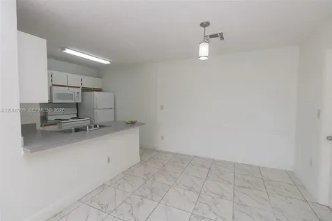 18304 NW 68th Avenue Hialeah FL 33015