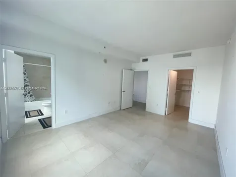 1900 N Bayshore Drive Miami FL 33132
