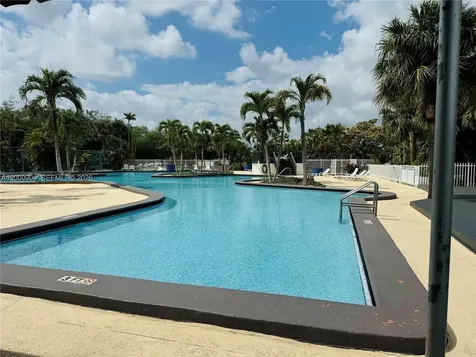 6970 SW 110th Place Miami FL 33173