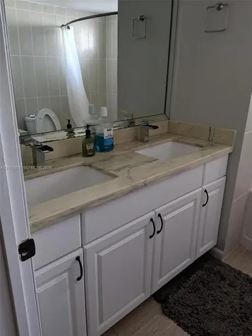 1660 NE 191st Street Miami FL 33179