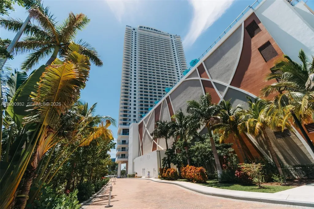 4010 S Ocean Drive Hollywood FL 33019