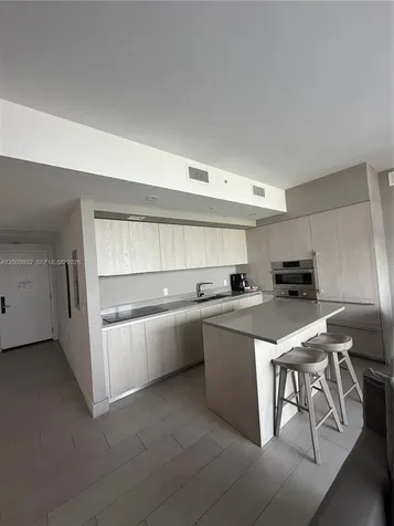 4010 S Ocean Drive Hollywood FL 33019
