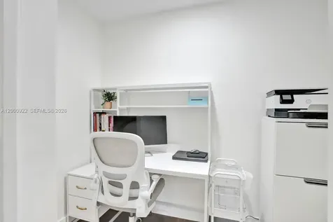 17501 NW 85th Avenue Hialeah FL 33015