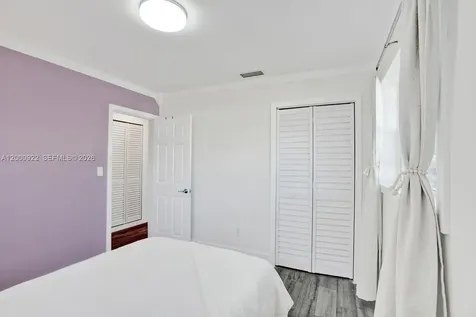 17501 NW 85th Avenue Hialeah FL 33015