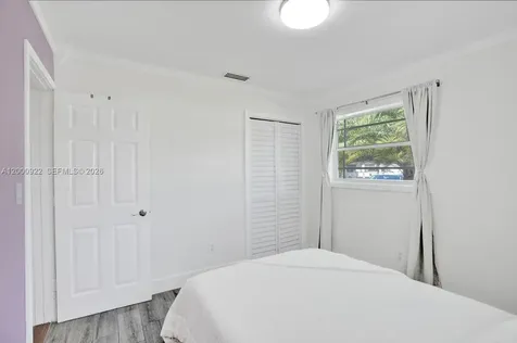 17501 NW 85th Avenue Hialeah FL 33015