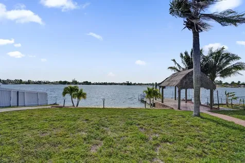 17501 NW 85th Avenue Hialeah FL 33015
