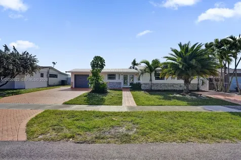 17501 NW 85th Avenue Hialeah FL 33015