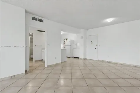 500 Bayview Drive Sunny Isles Beach FL 33160