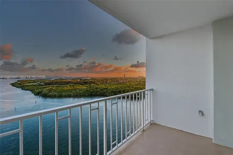 500 Bayview Drive Sunny Isles Beach FL 33160