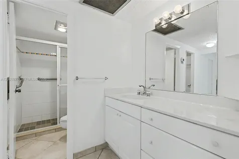 500 Bayview Drive Sunny Isles Beach FL 33160