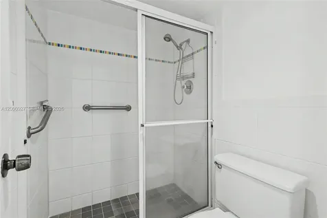 500 Bayview Drive Sunny Isles Beach FL 33160