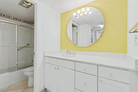 500 Bayview Drive Sunny Isles Beach FL 33160