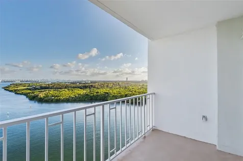 500 Bayview Drive Sunny Isles Beach FL 33160