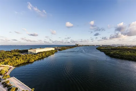 500 Bayview Drive Sunny Isles Beach FL 33160
