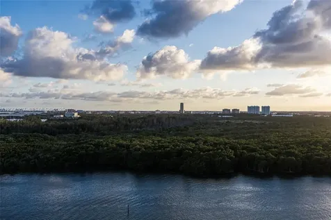500 Bayview Drive Sunny Isles Beach FL 33160