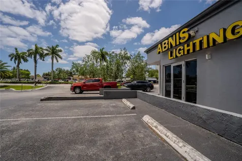 6115 Miramar Parkway Miramar FL 33023
