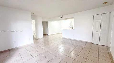 9491 S Palm Circle S Pembroke Pines FL 33025