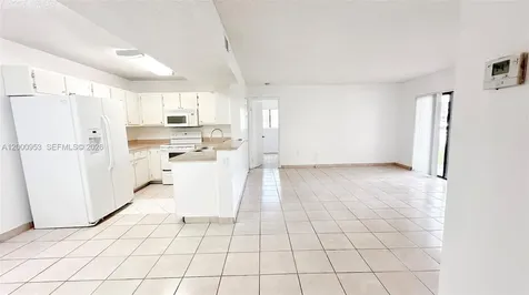 9491 S Palm Circle S Pembroke Pines FL 33025