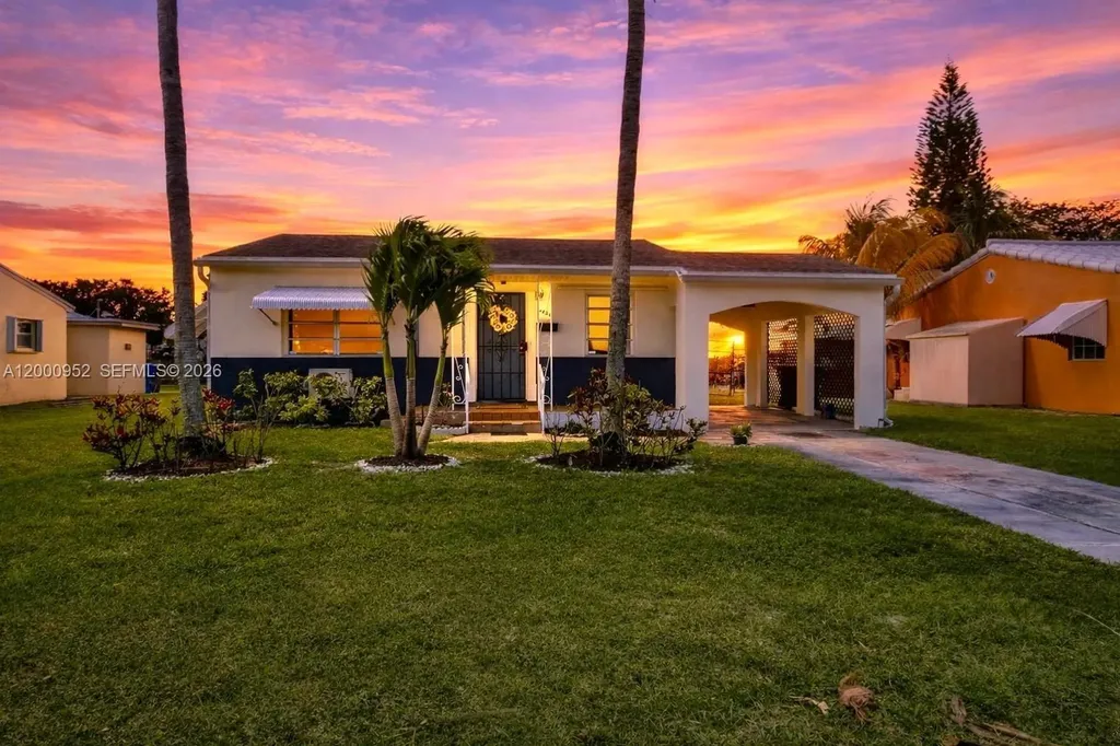 2820 Fletcher Street Hollywood FL 33020