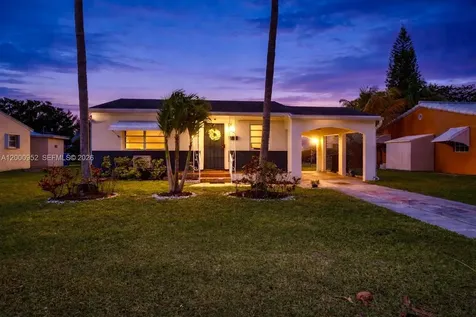 2820 Fletcher Street Hollywood FL 33020