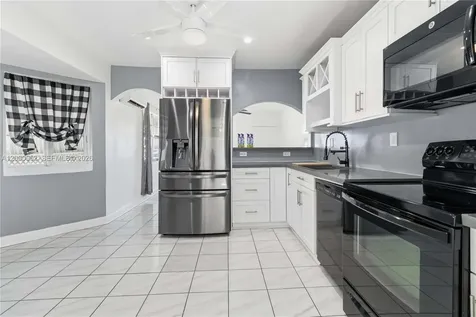 2820 Fletcher Street Hollywood FL 33020
