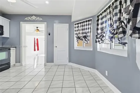 2820 Fletcher Street Hollywood FL 33020