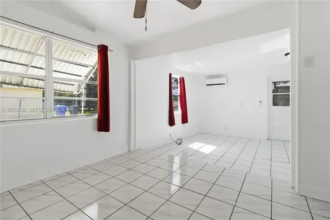 2820 Fletcher Street Hollywood FL 33020