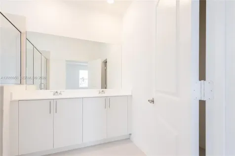 2636 SE 8th Court Homestead FL 33035