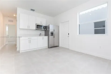 2636 SE 8th Court Homestead FL 33035