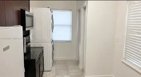 15206 NE 8th Avenue Miami FL 33162