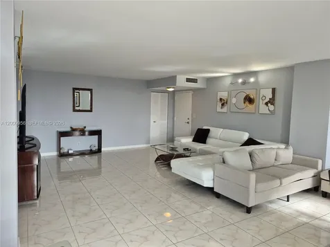 1912 S Ocean Drive Hallandale Beach FL 33009