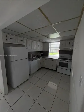 Hallandale Beach FL 33009
