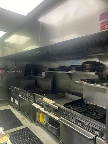 9511 S Dixie Highway Pinecrest FL 33156
