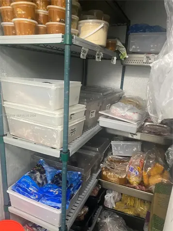 9511 S Dixie Highway Pinecrest FL 33156